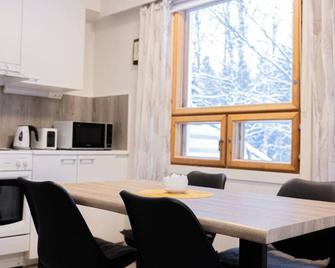 Santa's Suite II by BookLapland - Rovaniemi - Dining room