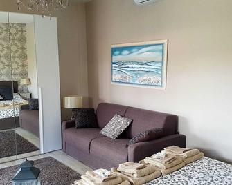 Versilia Apartment - Forte dei Marmi - Living room