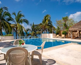 Breathtaking 4br Penthouse - Isla Mujeres - Pool