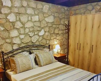 Panorama Stone House - Lake skadar - Cetynia - Sypialnia