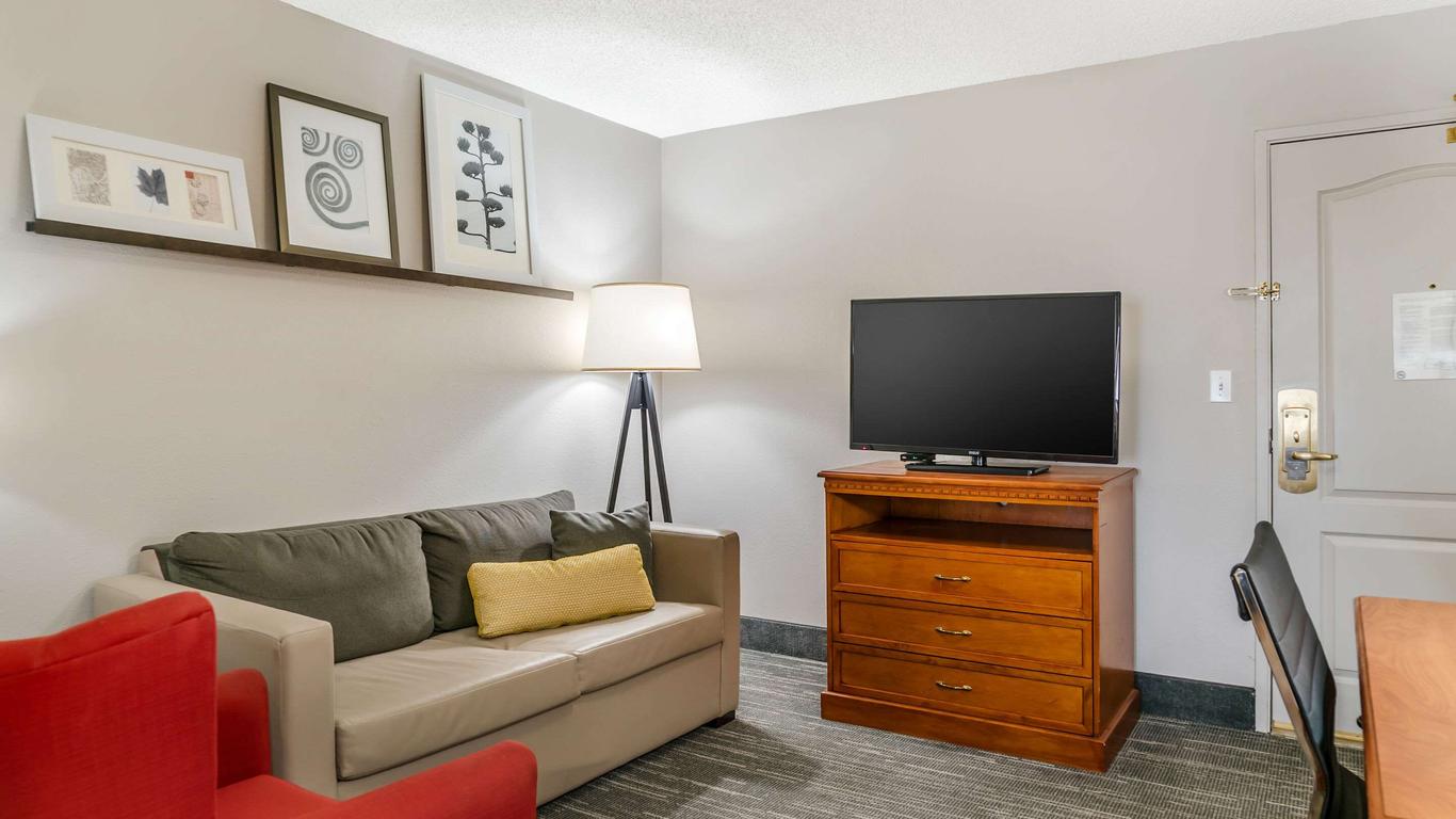 Country Inn & Suites by Radisson, Toledo South, OH