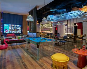 ม็อกซี่ หนิงป่อ โอลด์ บันด์ - หนิงป่อ - เลานจ์