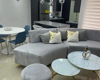 Rg Rentals - Santo Domingo Este - Living room