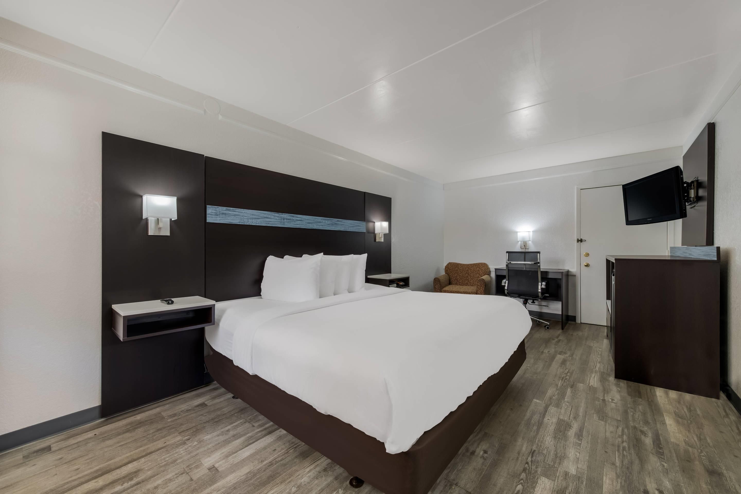 Quality Inn Charlotte Airport - שרלוט - חדר שינה