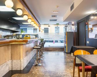 Hotel Leuka - אליקנטה - בופה