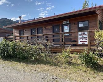 Denali RV Park and Motel - Healy - Building