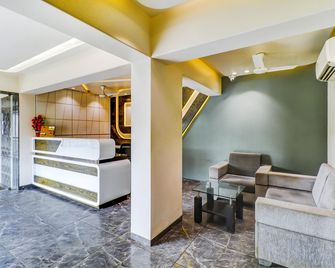 Hotel Palliate - Ahmedabad - Lobby