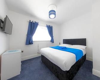 The Adonis Hotel - Blackpool - Bedroom