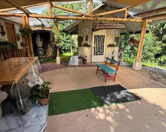Green Bamboo Lodge - Baeza - Patio