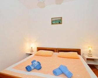 Apartments Ivan, (13921), Mali Lošinj, Croatia - Mali Lošinj - Bedroom