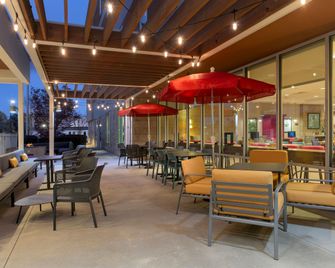 Home2 Suites by Hilton Greenville Airport - Greenville - Edificio