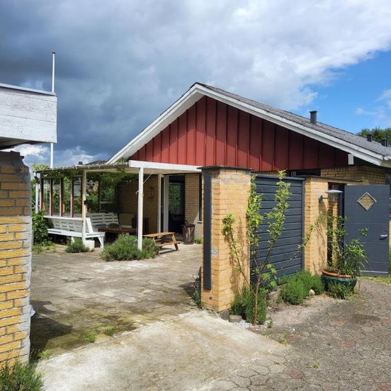 Family Friendly Apt B, 900m to lego house, parking, legoland, lalandia – Billund