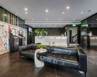 Check Inn Express Kaohsiung Love River - Kaohsiung - Recepción