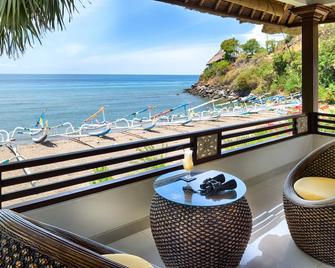 Palm Garden Amed Beach & Spa Resort Bali - Abang - Balcón