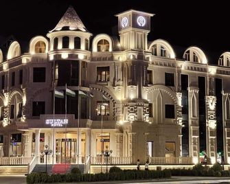 Hotel Sultan - Qarshi - Edificio