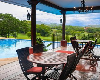 Ocean-view dog-friendly condo near the beach with pool, golf, patio, grill - Las Catalinas - Balcon