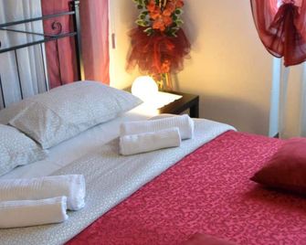 My Way - Pisa - Camera da letto