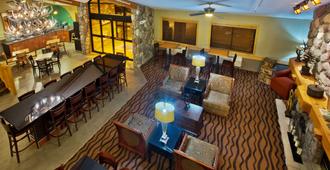 AmericInn by Wyndham Grand Forks - Grand Forks - Σαλόνι ξενοδοχείου