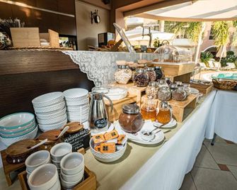 Okeanis II - Darátsos - Buffet