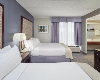 Holiday Inn & Suites Chicago-Carol Stream (Wheaton) - Carol Stream - Bedroom