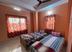 Simple & Comfortable Stay - Agartala - Bedroom