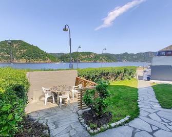 Pet friendly apartment in Farsund - Farsund - Patio
