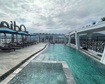 Odin Hotel Quy Nhon - Qui Nhon - Bazén