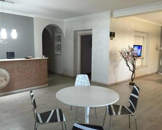 Hotel Bottaccio - Frascati - Resepsiyon