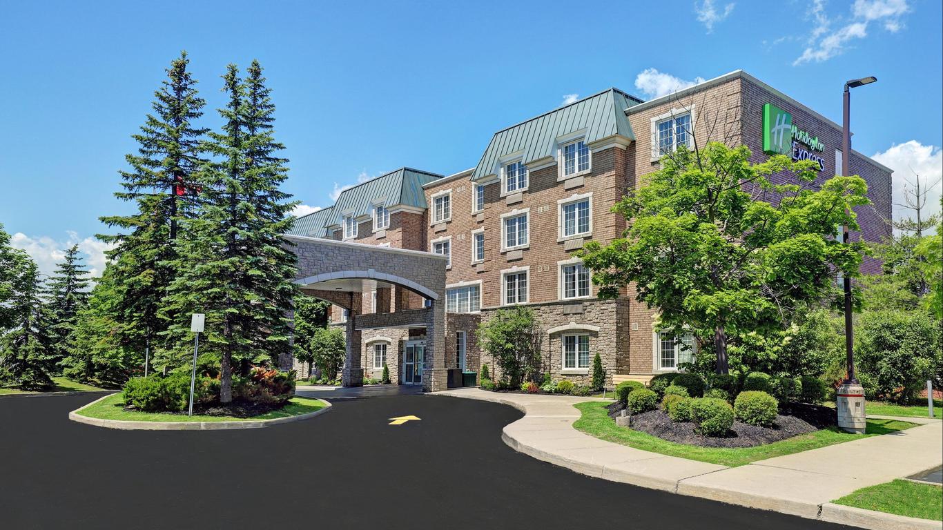 Holiday Inn Express Whitby Oshawa By IHG