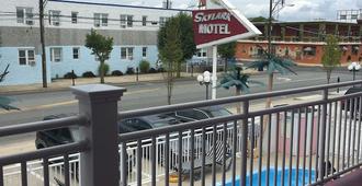 Skylark Resort Motel - Wildwood - Balcón
