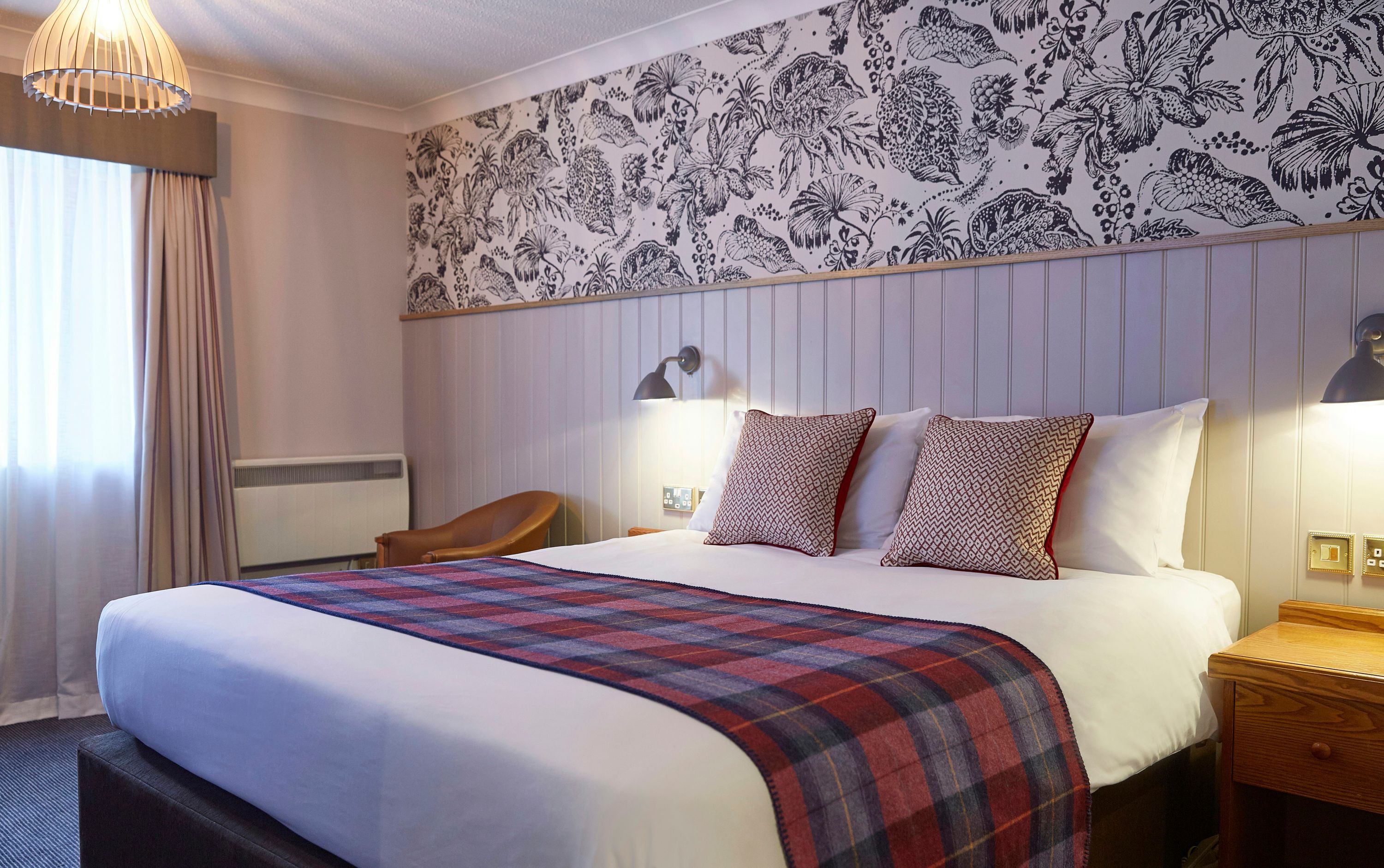 The Bear Hotel by Greene King Inns thumbnail 3
