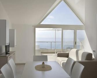 Airone Residence - Zambrone