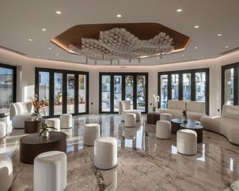 Noble Hotel Suites - Adults Only - Gouves - Lounge