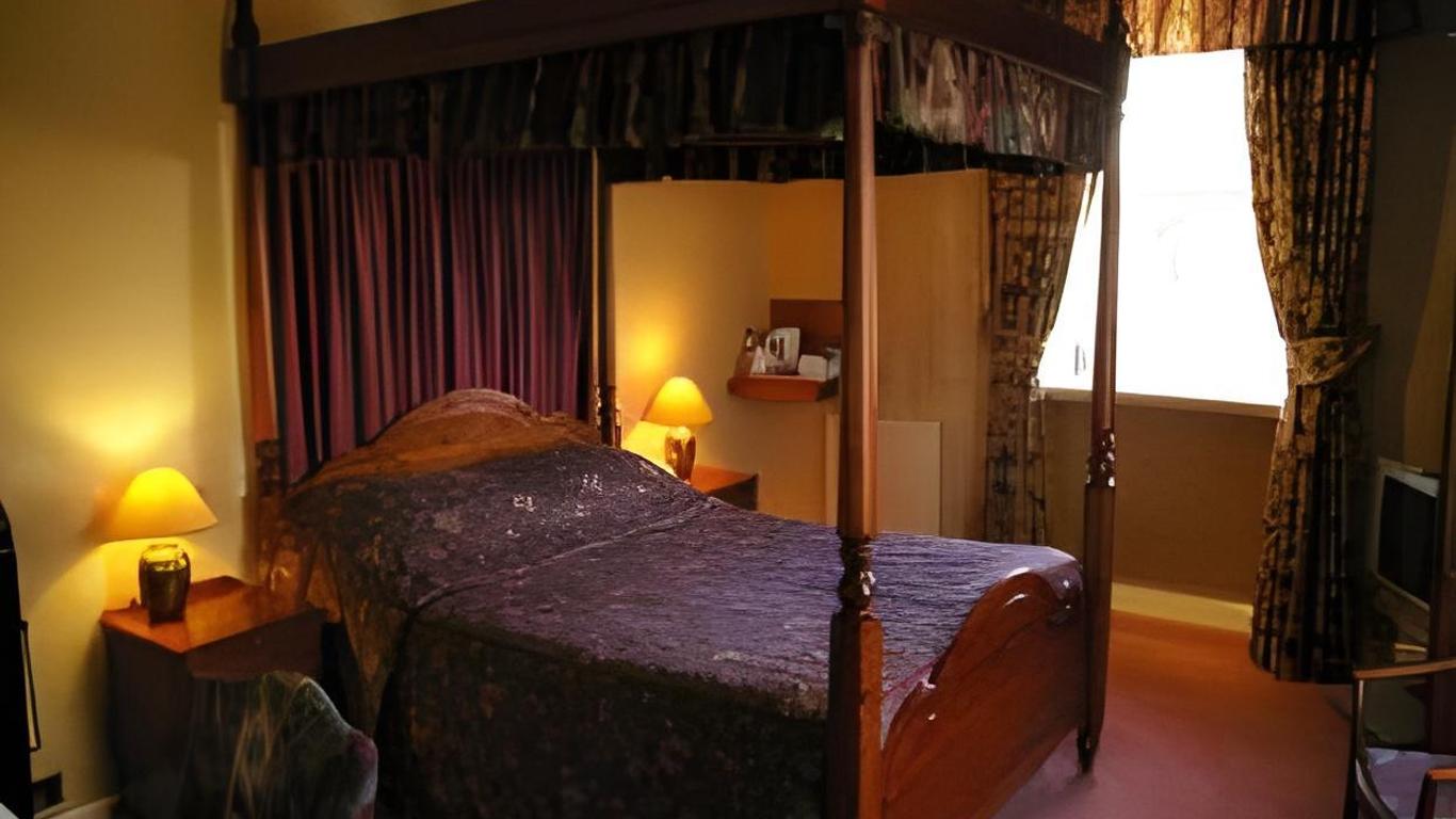 Healey House Hotel