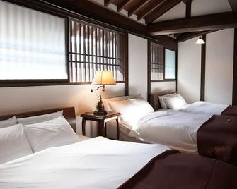 Kamiyashiki Private Hotel - Self Check-In Only - אוסקה - חדר שינה