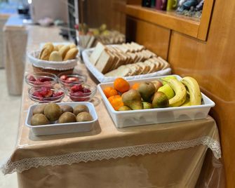 Villa De Llanes - Llanes - Buffet