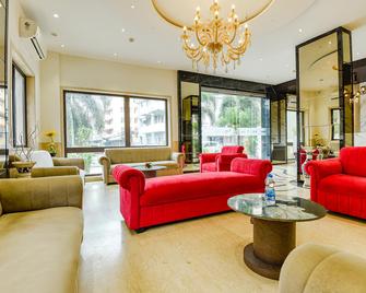 Fabhotel Prime Supreme - Mormugao - Лаунж