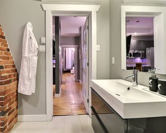 Château Queen by Bower Boutique Hotels - Монктон - Ванна кімната