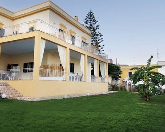 Palazzo De Donno Apartment 4 - Santa Cesarea Terme - Building