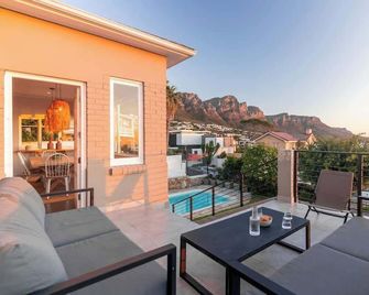 Splendido - Beautiful Villa with magnificent pool - Camps Bay - Balcón