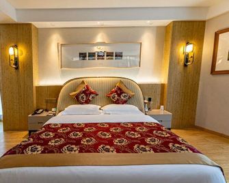 Zhuoyue Tianhe Hotel - Shiyan - Habitación