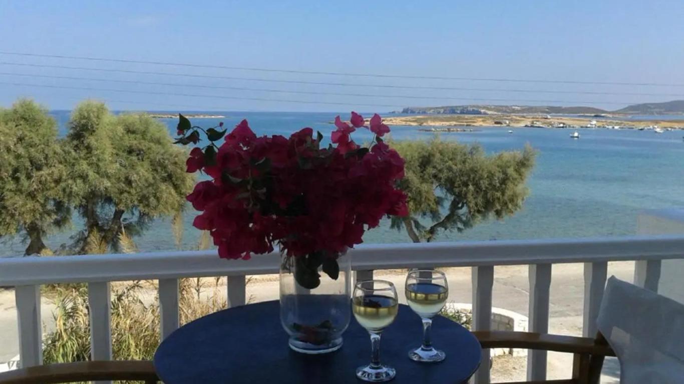 Hotel Roussos Beach