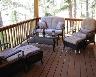 The Perfect Mountain Getaway - Lyons - Balcony