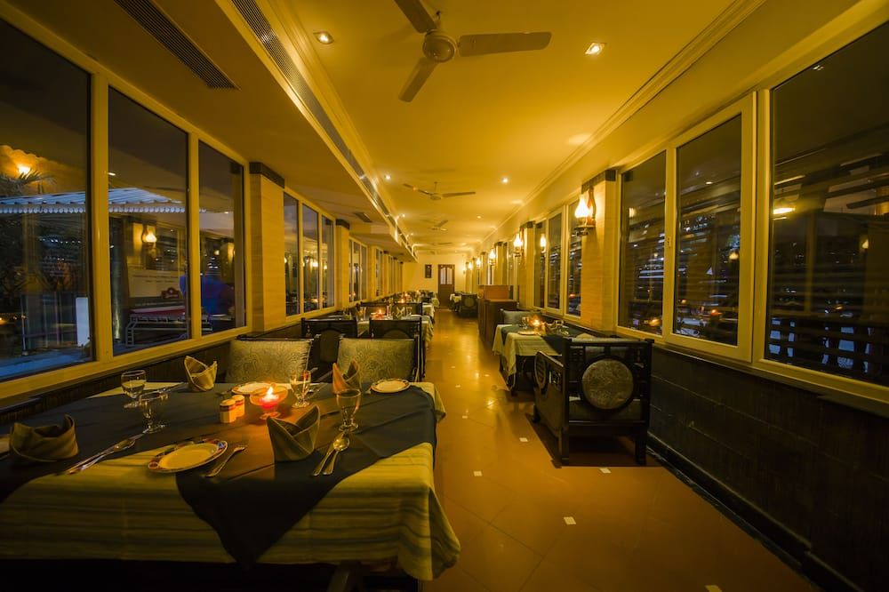 ذه ريناي كوشين - كوتشي - مطعم