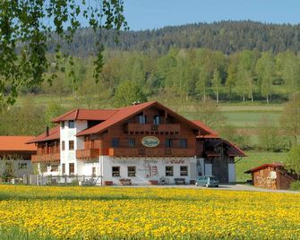 Sonnbichl - Lam - Budova