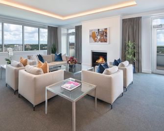 Intercontinental Hotels Cleveland By IHG - Cleveland - Sala de estar