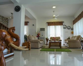 Hikka Resort - Hikkaduwa