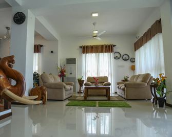 Hikka Resort - Hikkaduwa