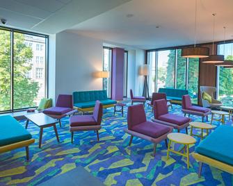Hampton by Hilton Warsaw City Centre - Warsaw - Lobby