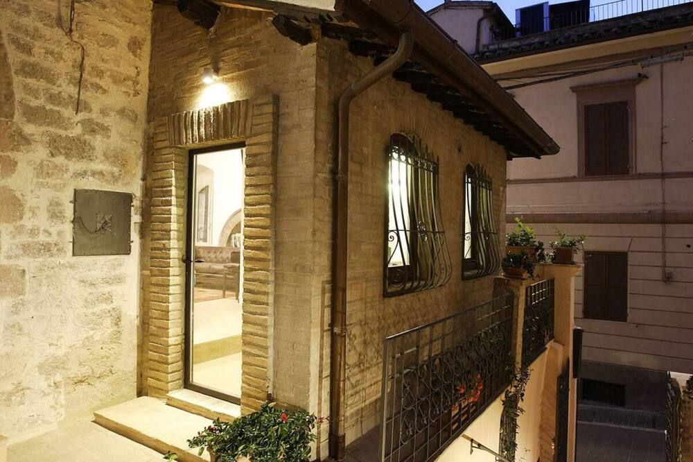 Hotel Sorella Luna - Assisi - Pemandangan luar